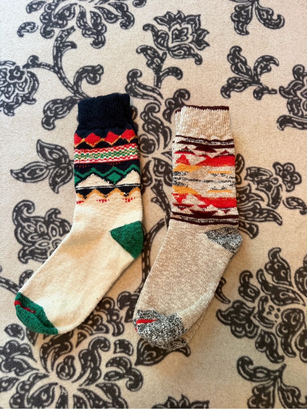 Cozy Patterned Wool Blend Crew Socks - Beige & Cream